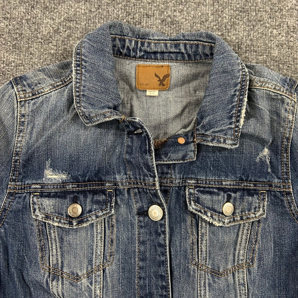 American Eagle Denim Jacket Womens Size M Blue Distressed Trucker Cotton Good